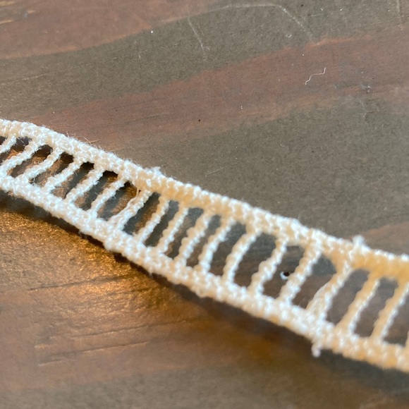 7 ft of mid century 1960s all cotton ladder trim. Cream ecru. Americana - Picture 4 of 5